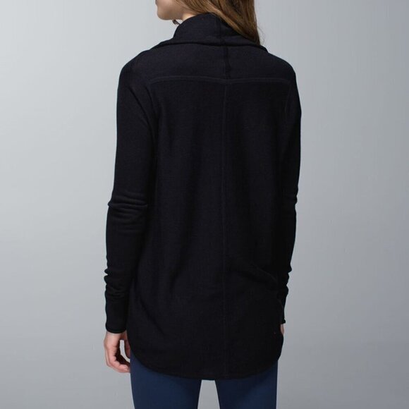 Lululemon Iconic Sweater Wrap - 10 Black - Picture 2 of 6